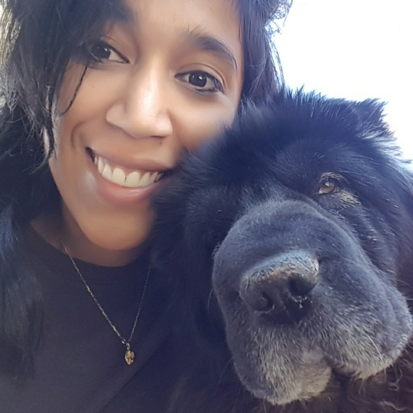 Meet your Posher, Celina - Picture 1 of 1